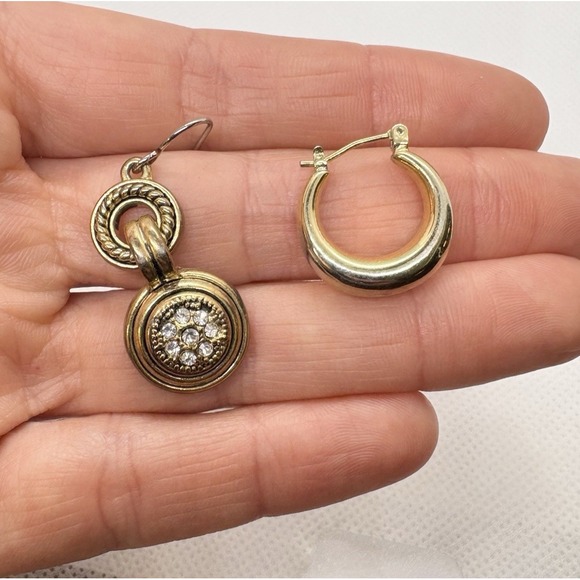 Vintage Gold Tone Earring Lot 6 Pairs Mixed Styles, Pierced & Dangle Hoop - Picture 8 of 9